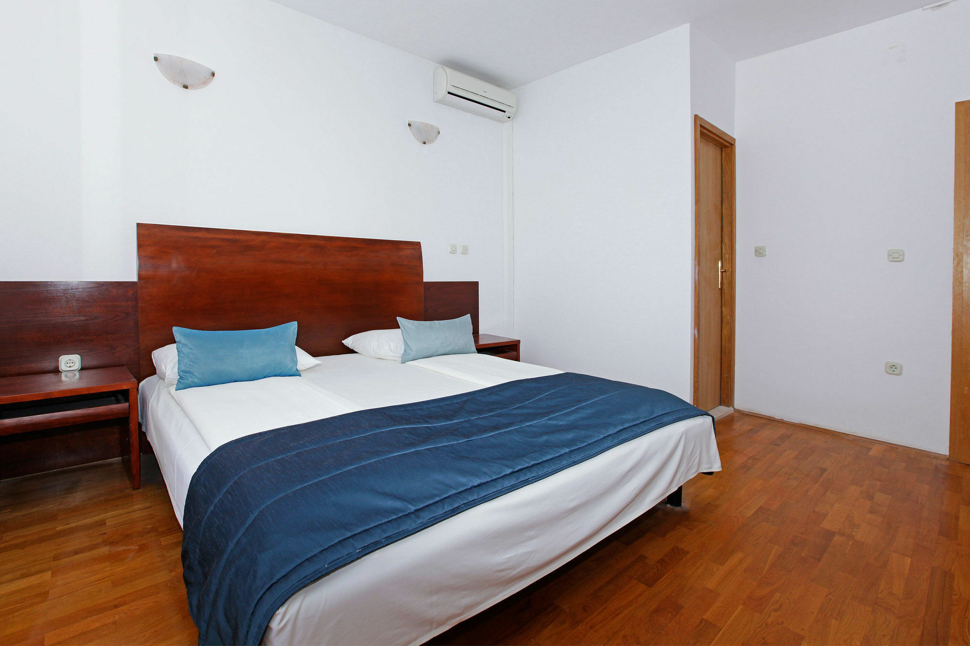 וולה לוקה Apartments Vala מראה חיצוני תמונה